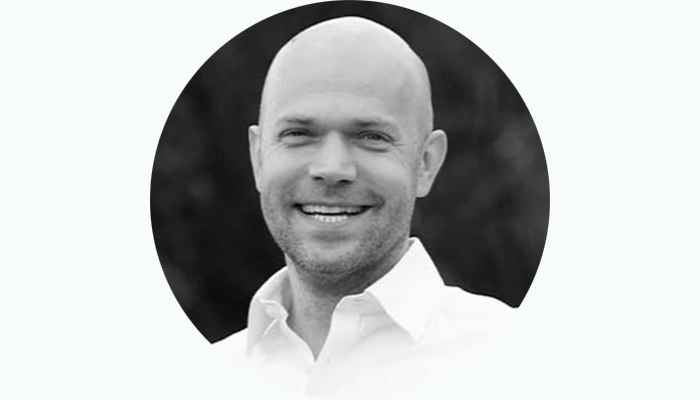 Thorben-Thörless Hey - Senior Sales Manager bei der komma,tec redaction GmbH Thorben-Thörless Hey - Senior Sales Manager bei der komma,tec redaction GmbH