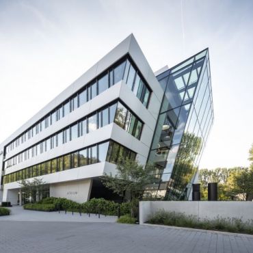 Digitale Türschilder für Büros und Konferenzräume im EgeTrans