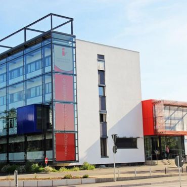 Die Mediengruppe Oberfranken setzt auf digitale Bewegtbilder an der Außenfassade