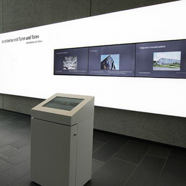 Digital Signage Videowall der komma,tec redaction