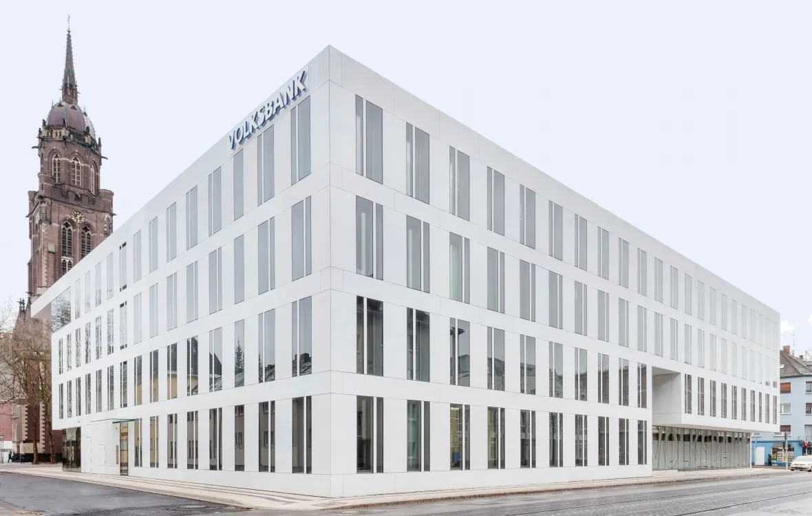 Außenaufnahme der Volksbank Krefeld.