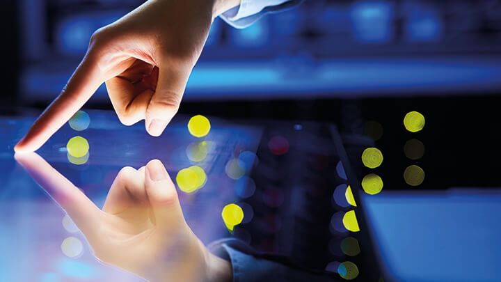 Inhalte für Touch-Terminals müssen informativ und klar strukturiert sein sowie "Erfolgserlebnisse" beim Nutzer auslösen. Inhalte für Touch-Terminals müssen informativ und klar strukturiert sein sowie "Erfolgserlebnisse" beim Nutzer auslösen.