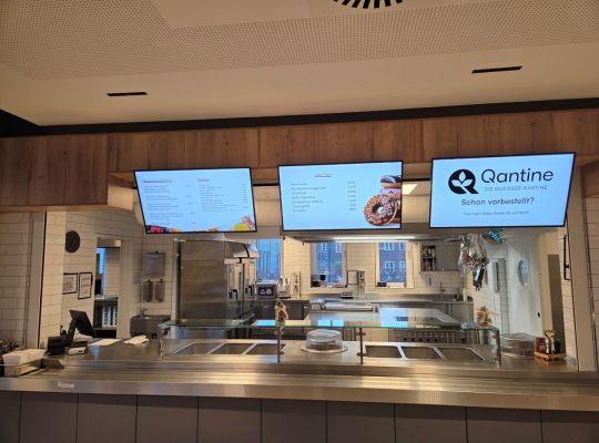 Digitale Menübildschirme in der Kantine