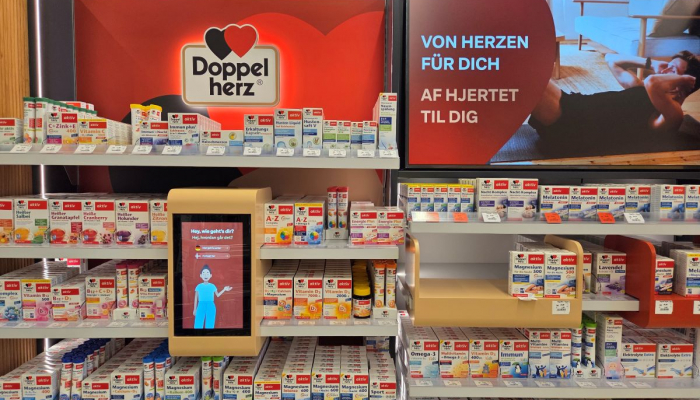 Werbedisplays am Pos mit Video