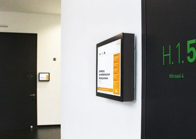 Digital Signage Lösungen in der Hochschule FHWS