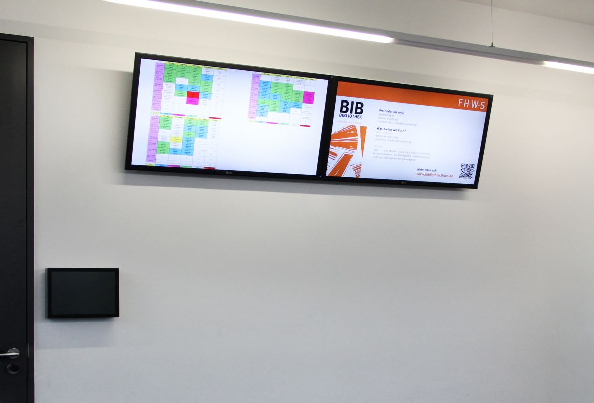 Digitale Türschilder und elektronische Infoboards in der Hochschule FHWS