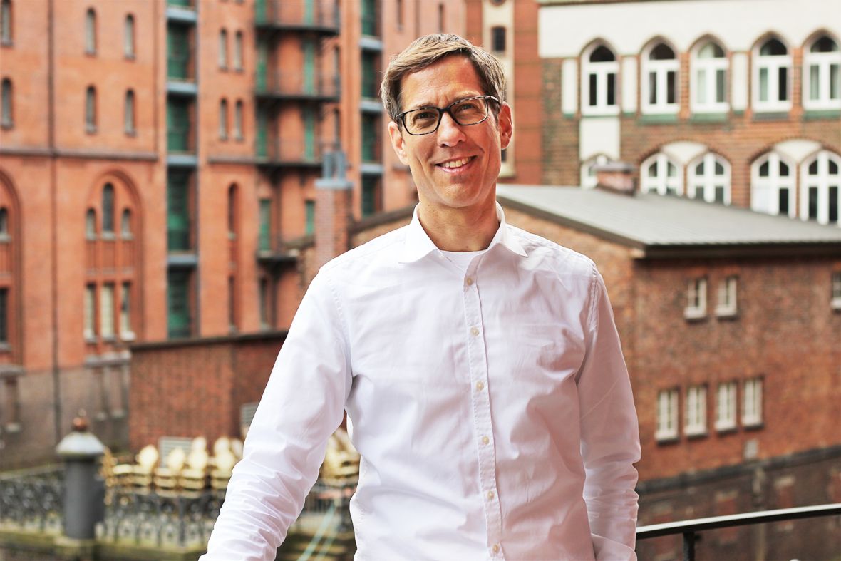 Warnt Mitbewerber vor Betrugsversuch – Fabian Scholz von der komma,tec redaction