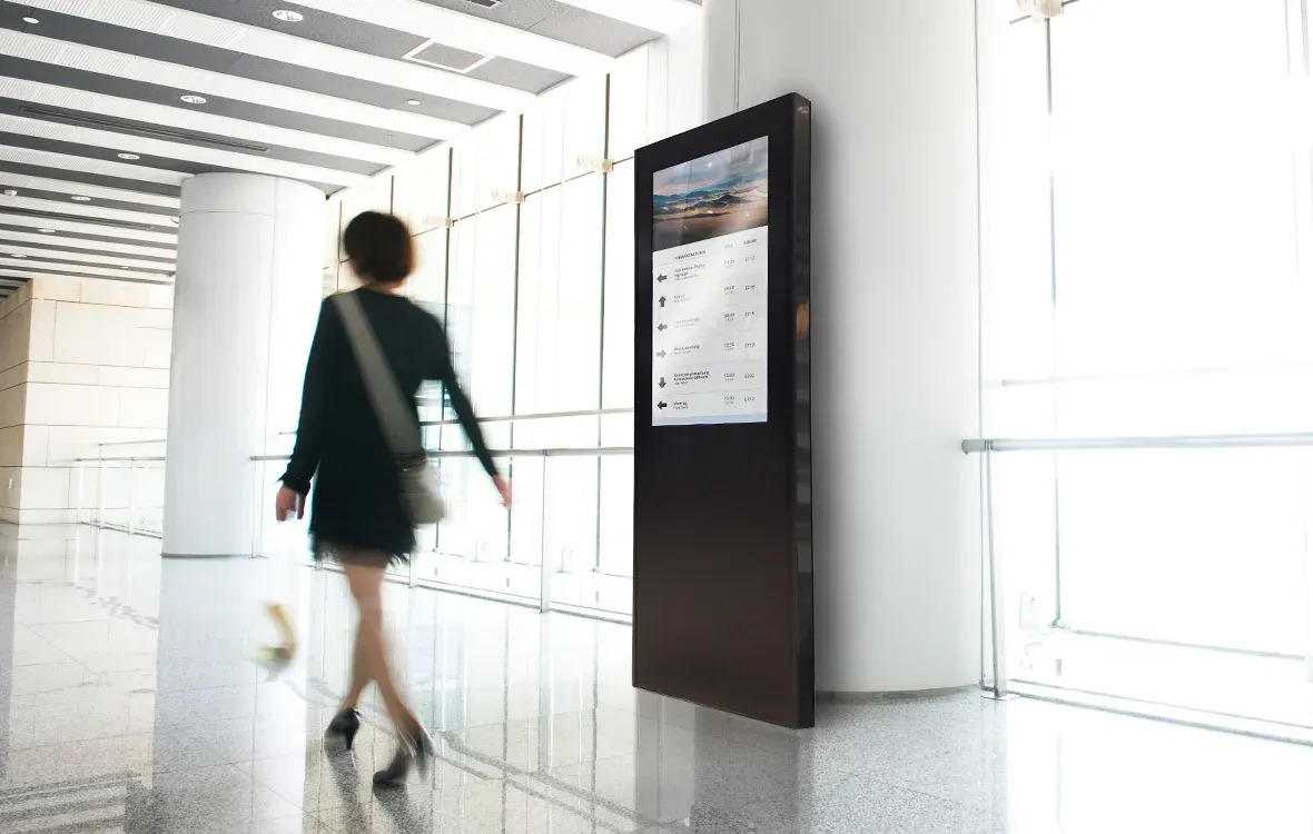 Digitale Wegeleitsysteme beim Digital Signage Anbieter Komma,tec redaction