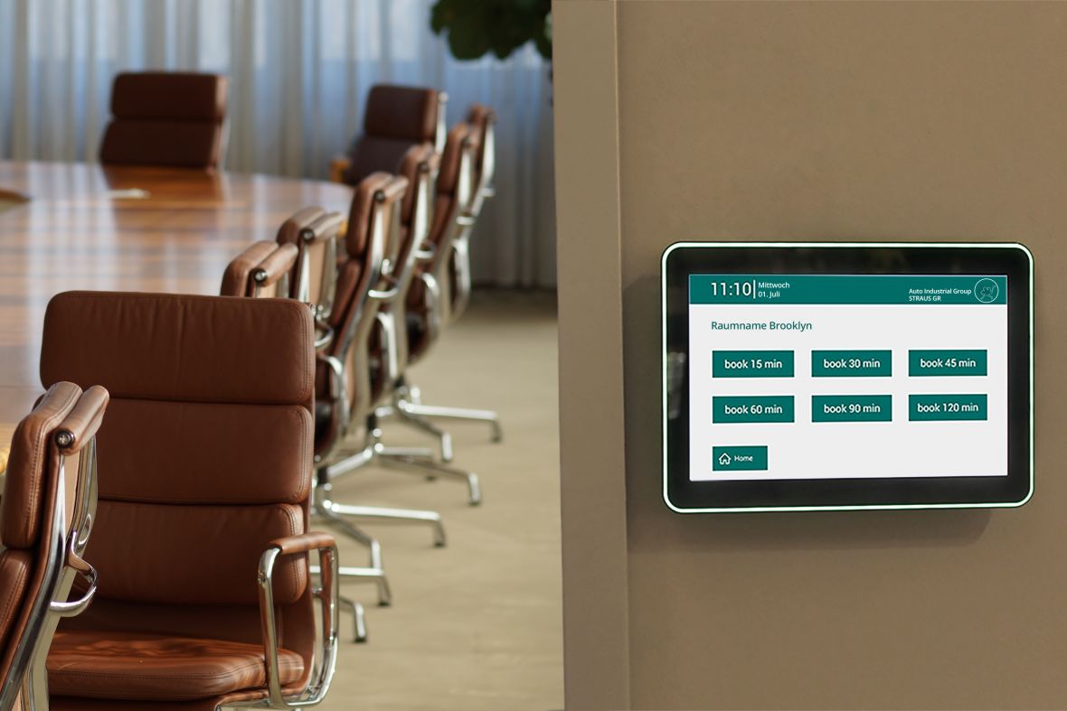 Elektronische Beschilderung der komma,tec redaction für Besprechungsräume