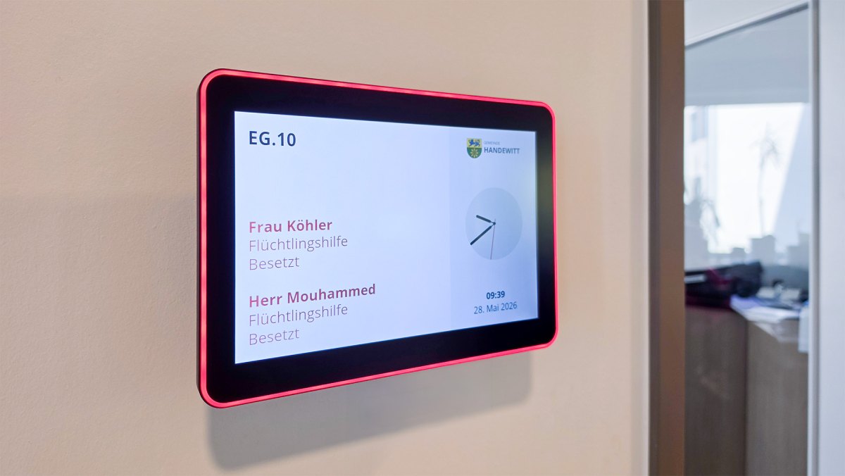 Oeffentlicher Sektor - Digitale Türschilder - Entschleunigung für die Belegschaft